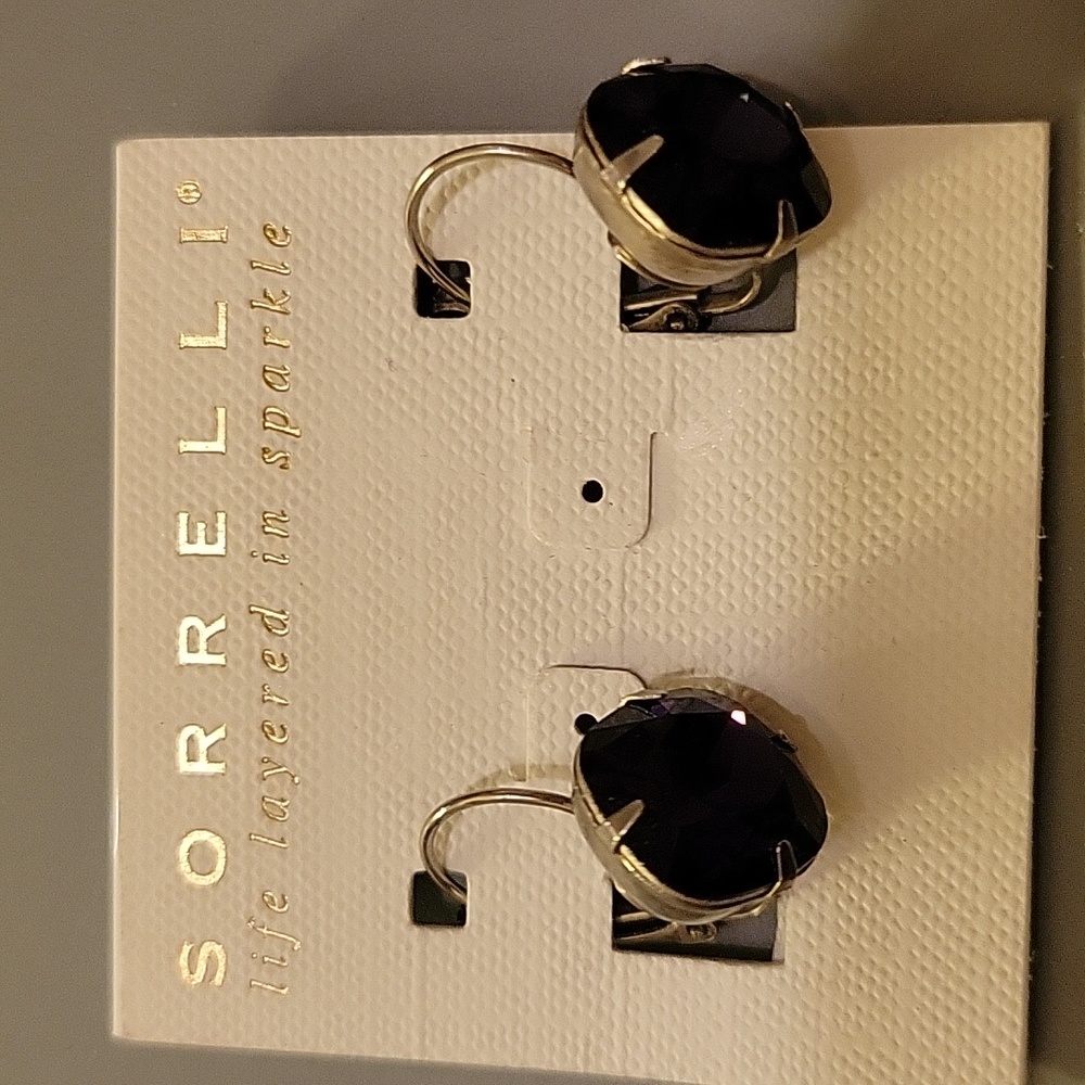 Sorrelli purple earrings
